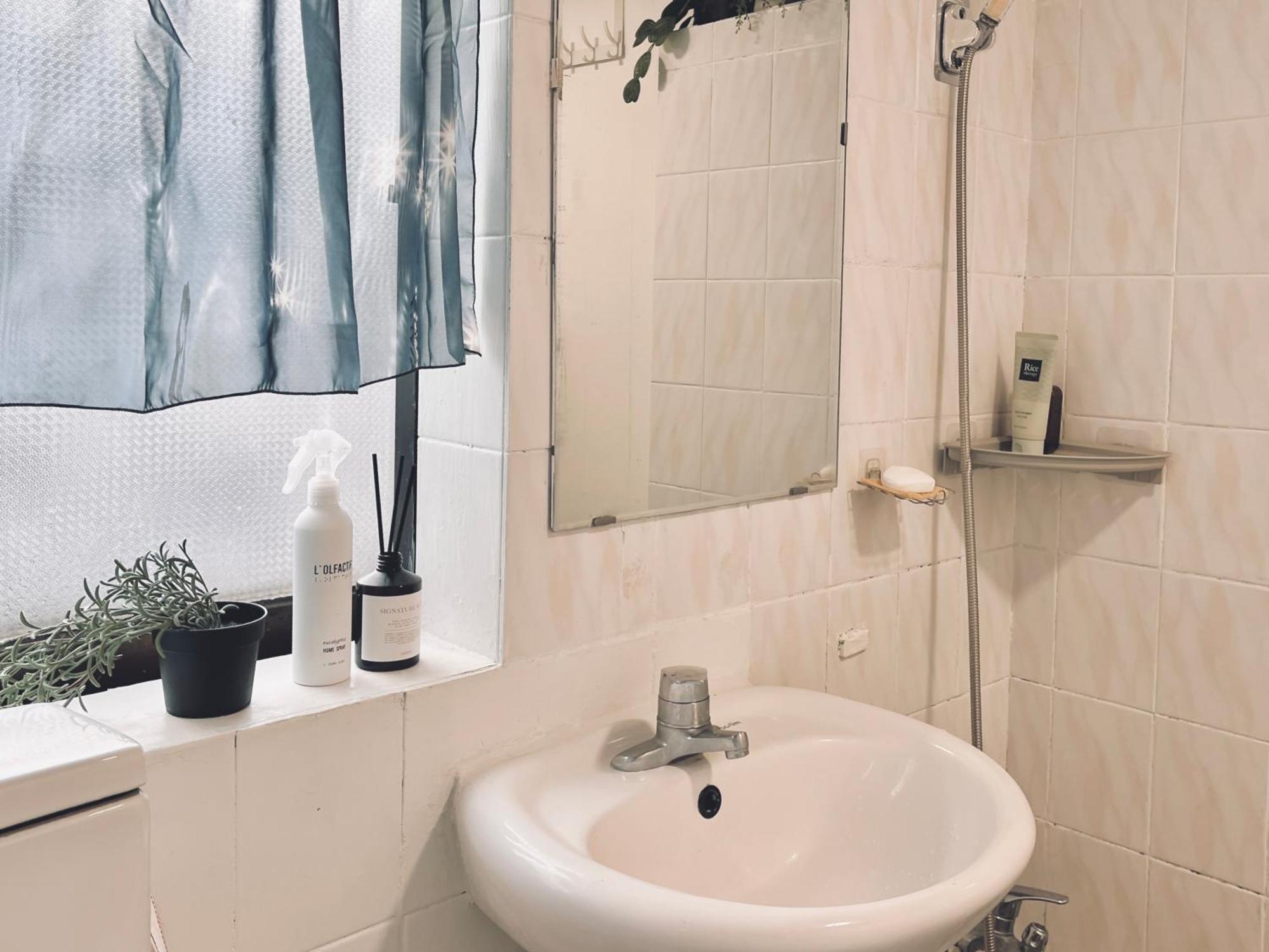 Seoul Yes Oui Ja Sharehouse Otel Dış mekan fotoğraf